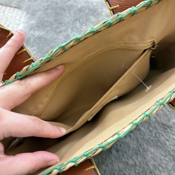 Universal Thread Straw Mini Tote - Picture 7 of 15